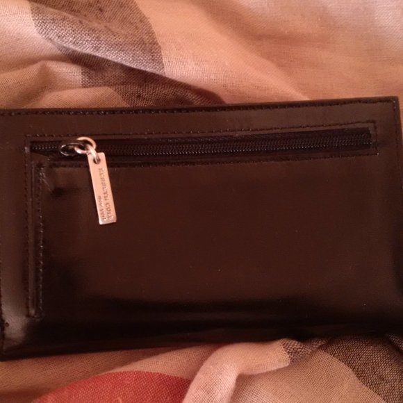 Kenneth Cole Wallet FINAL SALE - Picture 3 of 5